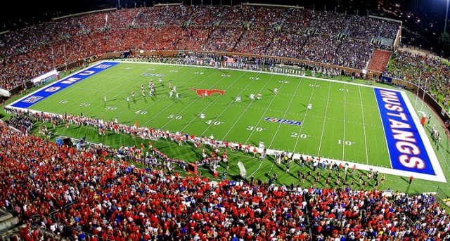 Full Ford Stadium Small.jpg